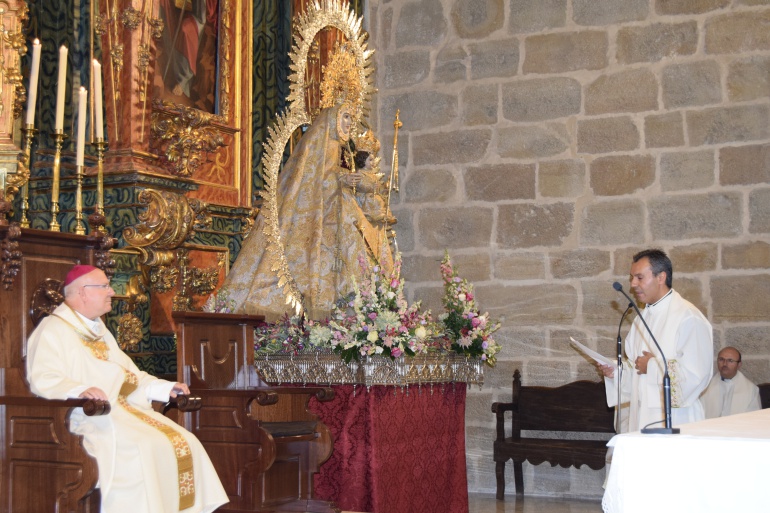Una fiesta religiosa con los patronos en el templo, inaugura la re-apertura del edicio que ha sido recuperado tras dos años cerrado por obras. Una fiesta religiosa con los patronos en el templo, inaugura la re-apertura del edicio que ha sido recuperado tras dos años cerrado por obras.