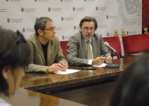 Rueda de prensa de los concejales Miguel Ángel Fernández Madrid y Baldomero Oliver, responsables de las áreas de Urbanismo y Economía en el Ayuntamiento de Granada