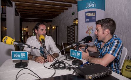 César García entrevista al gerente del Cortijo 'El Madroño', Nacho Gutiérrez. César García entrevista al gerente del Cortijo 'El Madroño', Nacho Gutiérrez.