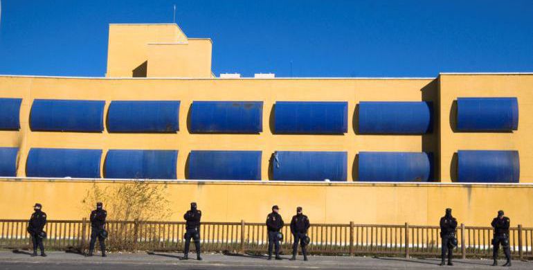 Centro de Internamiento de Extranjeros de Aluche, en Madrid. Centro de Internamiento de Extranjeros de Aluche, en Madrid.