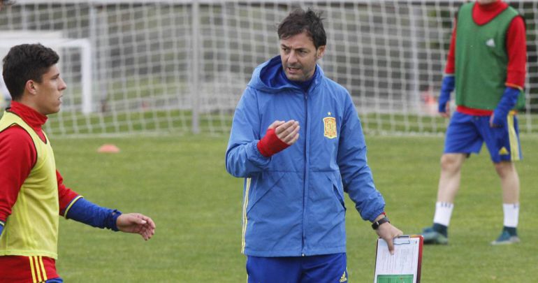 Santi Denia: "Estamos notando la humedad pero el equipo mejorará" Santi Denia: "Estamos notando la humedad pero el equipo mejorará"