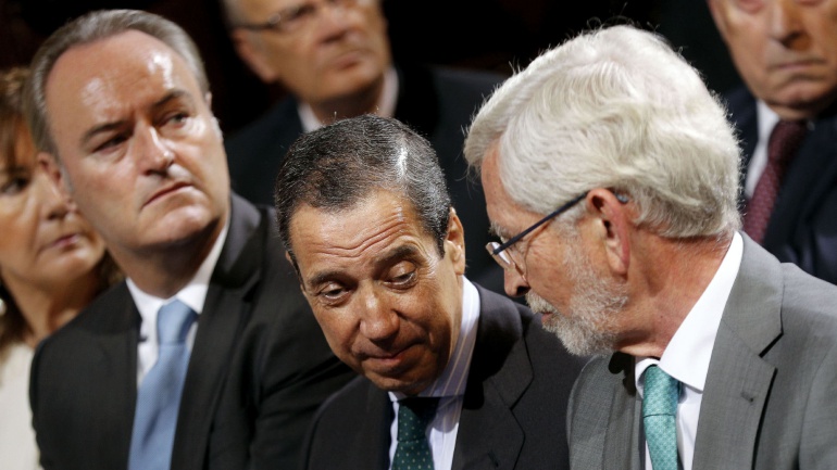 Tres expresidents de la Generalitat, Alberto Fabra, Eduardo Zaplana y Joan Lerma, conversan al inicio del acto institucional con motivo del 9 d'Octubre, Día de la Comunitat Valenciana Tres expresidents de la Generalitat, Alberto Fabra, Eduardo Zaplana y Joan Lerma, conversan al inicio del acto institucional con motivo del 9 d'Octubre, Día de la Comunitat Valenciana