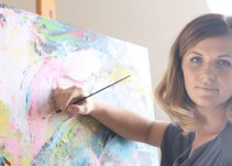 La artista ucraniana Natalia Polischuk expone en Arroyomolinos
