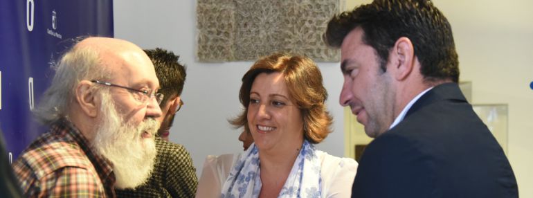 Jose Luis Cuerda junto a Patricia Franco y Arturo Valls durante la presentación de "Tiempo después" Jose Luis Cuerda junto a Patricia Franco y Arturo Valls durante la presentación de "Tiempo después"