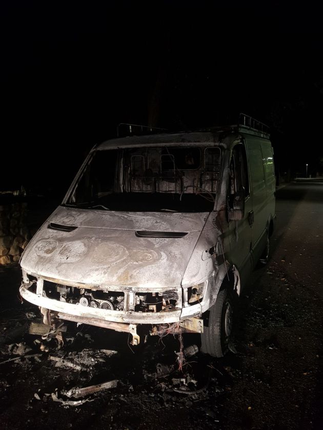 Salen ardiendo 3 vehículos en un período de 10 minutos en Yunquera de Henares y Fontanar (Guadalajara): Arden durante la noche 3 vehículos en Yunquera de Henares y Fontanar Salen ardiendo 3 vehículos en un período de 10 minutos en Yunquera de Henares y Fontanar (Guadalajara): Arden durante la noche 3 vehículos en Yunquera de Henares y Fontanar