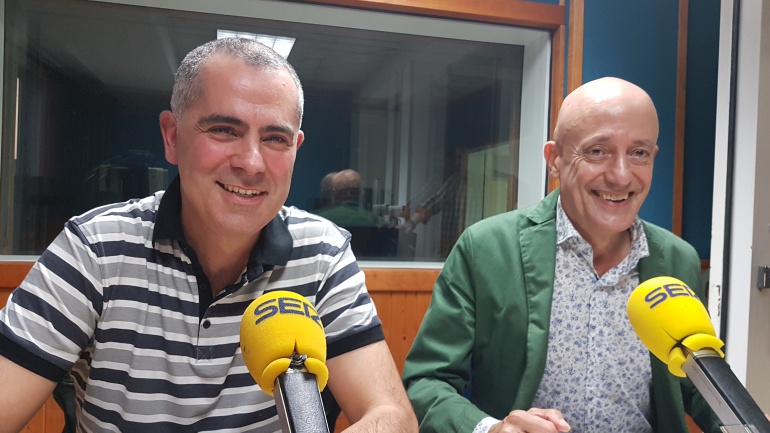 Miguel Saro y Javier Valladares durante la tertulia de la Ventana de Cantabria Miguel Saro y Javier Valladares durante la tertulia de la Ventana de Cantabria