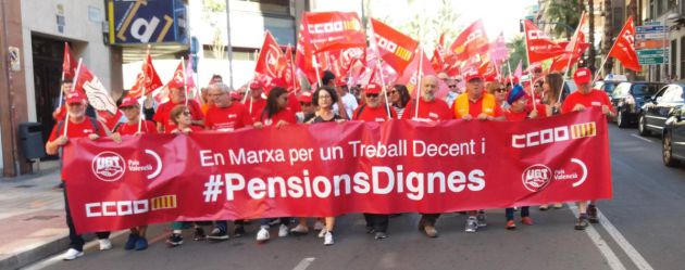 La Columna de Carlos Arcaya: Consuelo Navarro y CCOO son unos radicales La Columna de Carlos Arcaya: Consuelo Navarro y CCOO son unos radicales