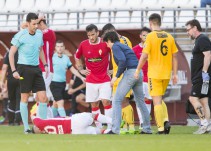 El Murcia golea con lesión grave de Curto y punto para UCAM, Lorca Deportiva y Jumilla