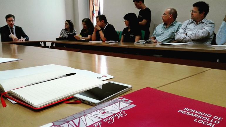 Trabajo de uno de los congresos desarrollados en ARPA con presencia medinense Trabajo de uno de los congresos desarrollados en ARPA con presencia medinense