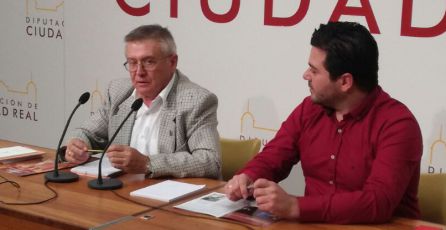 Pedro Torres, concejal de cultura de Almagro, y David Triguero, Vicepresidente del área de cultura de la Diputación Pedro Torres, concejal de cultura de Almagro, y David Triguero, Vicepresidente del área de cultura de la Diputación
