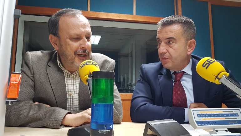 Joaquín Rubio Soler y David González Pescador en la tertulia de la Ventana Joaquín Rubio Soler y David González Pescador en la tertulia de la Ventana