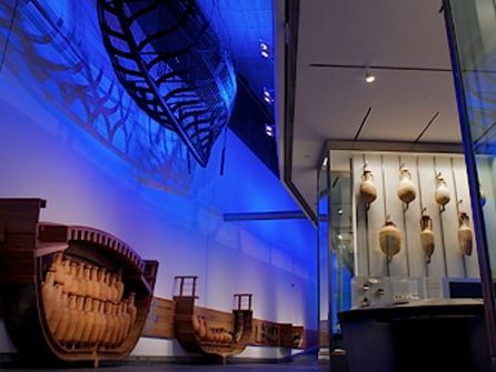 Iván Negueruela: "La importancia del barco fenicio de Mazarrón es superior a las Meninas de Velázquez" Iván Negueruela: "La importancia del barco fenicio de Mazarrón es superior a las Meninas de Velázquez"
