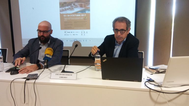 Portavoces de Airbnb y HomeAway Portavoces de Airbnb y HomeAway