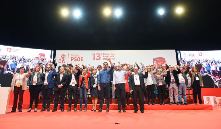 El secretario general del PSOE, Pedro Sánchez, junto al secretario general del PSOE-M, José Manuel Franco y el presidente Manuel Robles El secretario general del PSOE, Pedro Sánchez, junto al secretario general del PSOE-M, José Manuel Franco y el presidente Manuel Robles