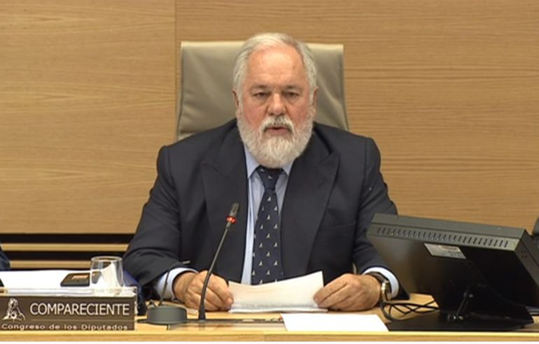 Miguel Arias Cañete, durante su comparecencia Miguel Arias Cañete, durante su comparecencia