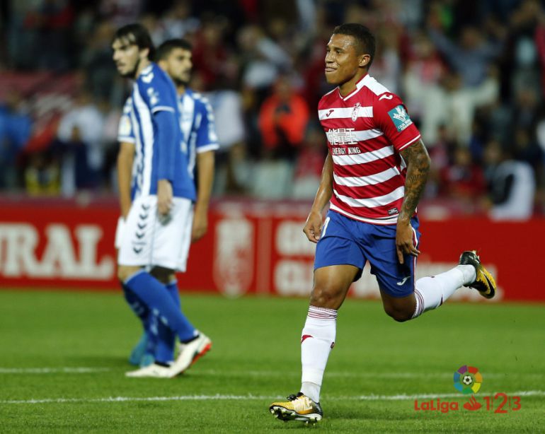 El Lorca FC pasó de poder empatar a caer goleado en Granada (4-1) El Lorca FC pasó de poder empatar a caer goleado en Granada (4-1)