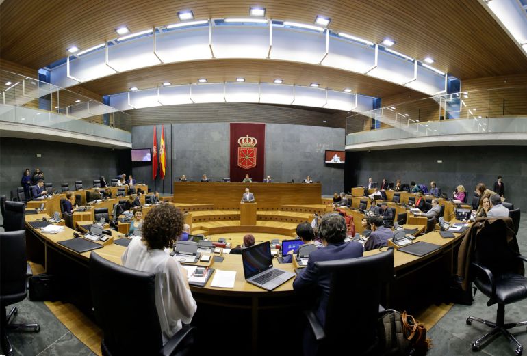 El Parlamento foral tendrá seis meses para estudiar si la vigente ley foral del Vascuence debe modificarse o no. El Parlamento foral tendrá seis meses para estudiar si la vigente ley foral del Vascuence debe modificarse o no.