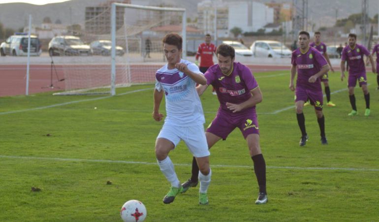 El Cartagena caza el liderato en Jumilla, el Murcia gana fuera y ceden UCAM y Lorca El Cartagena caza el liderato en Jumilla, el Murcia gana fuera y ceden UCAM y Lorca