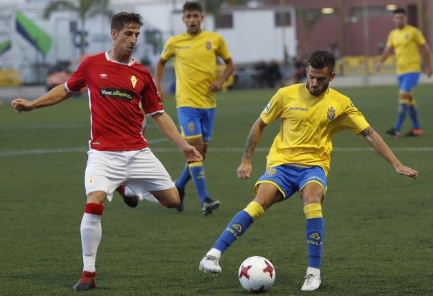 El Cartagena caza el liderato en Jumilla, el Murcia gana fuera y ceden UCAM y Lorca El Cartagena caza el liderato en Jumilla, el Murcia gana fuera y ceden UCAM y Lorca