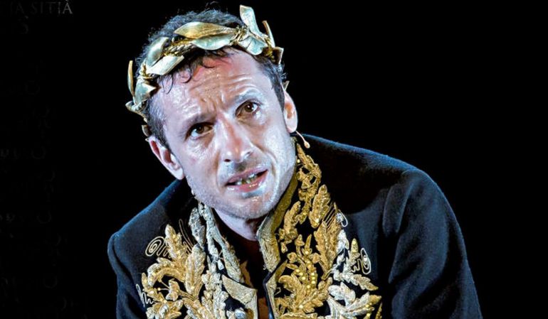 Pablo Derqui en 'Calígula' ha vuelto a ganarse el respeto de la crítica y el público Pablo Derqui en 'Calígula' ha vuelto a ganarse el respeto de la crítica y el público
