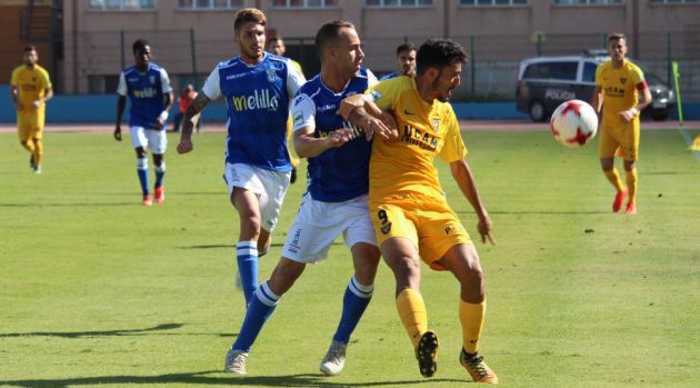 El San Fernando fulmina a Palomeque en el Lorca Deportiva y el Melilla frena al UCAM El San Fernando fulmina a Palomeque en el Lorca Deportiva y el Melilla frena al UCAM