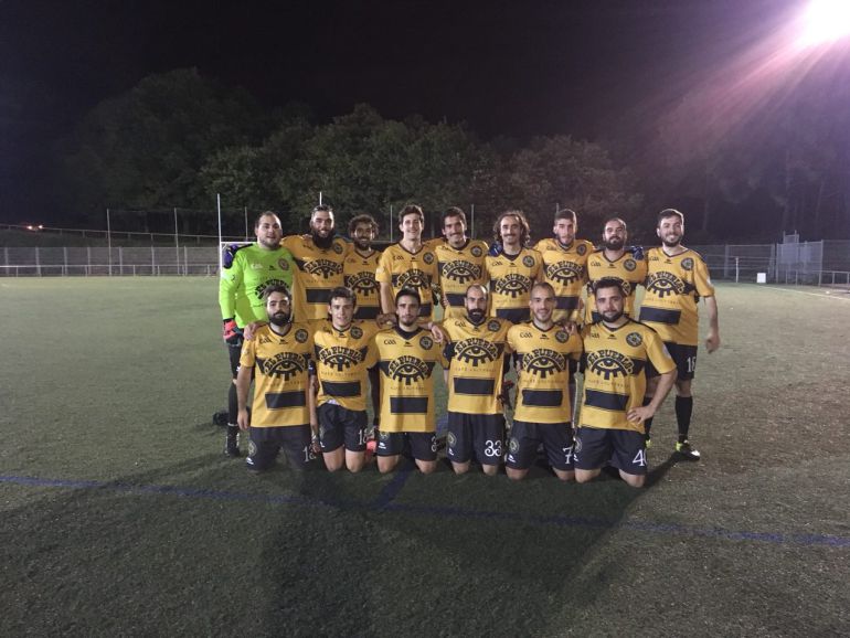 Gran victoria do Auriense masculino, na casa do Dorna, consolida o equipo ourensán como favorito para meterse no grupo que da acceso a dipsutar o título galego Gran victoria do Auriense masculino, na casa do Dorna, consolida o equipo ourensán como favorito para meterse no grupo que da acceso a dipsutar o título galego