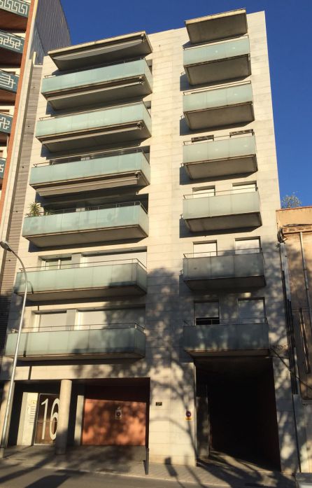 El banc li tornarà els diners abonats per un pis comprat sobre plànol que mai es va acabar El banc li tornarà els diners abonats per un pis comprat sobre plànol que mai es va acabar