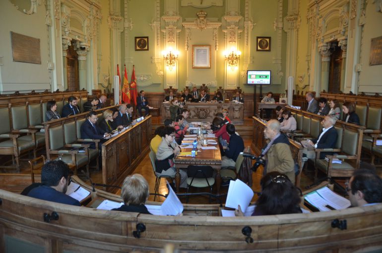Pleno del Ayuntamiento con el debate sobre la transparencia Pleno del Ayuntamiento con el debate sobre la transparencia