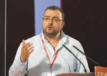 Barbón asegura que el PSOE impulsará la oficialidad del asturiano en la próxima legislatura