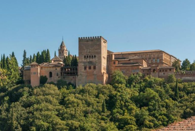 La Alhambra, símbolo de Granada La Alhambra, símbolo de Granada