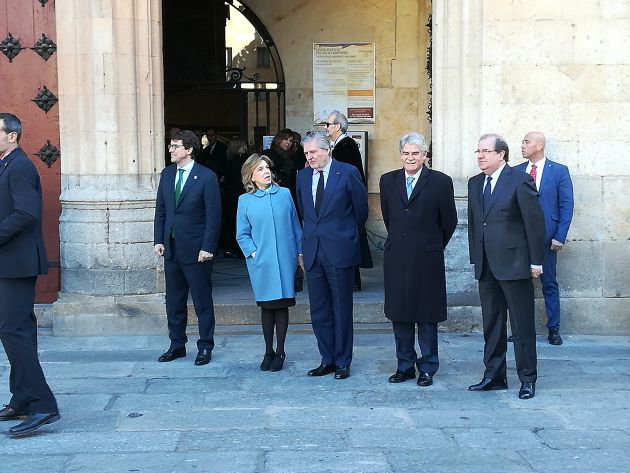 Otros detalles de la ceremonia de investidura a Juncker en Salamanca Otros detalles de la ceremonia de investidura a Juncker en Salamanca
