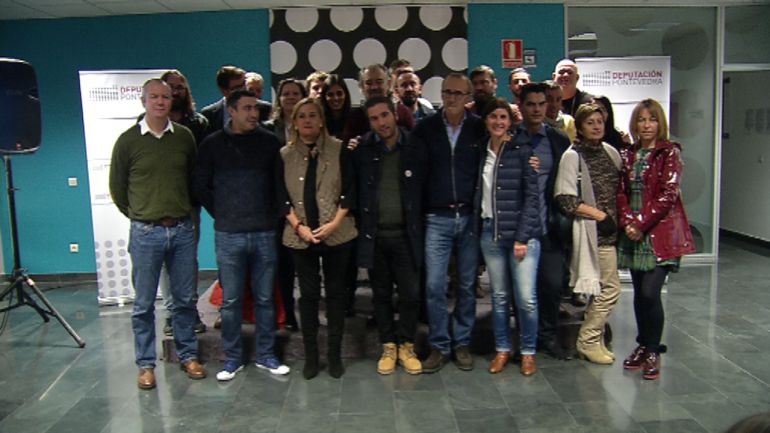 Foto de familia de los organizadores de los festivales, alcaldes de los municipios donde se celebran y presidenta de la Diputación Foto de familia de los organizadores de los festivales, alcaldes de los municipios donde se celebran y presidenta de la Diputación