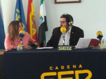 Un momento del programa Hoy por Hoy Norte de Extremadura desde San Gil Un momento del programa Hoy por Hoy Norte de Extremadura desde San Gil