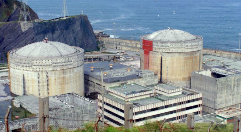 Central nuclear de Lemoiz: Ezker Anitza propone una central de "cogeneración de energías" en Lemóniz Central nuclear de Lemoiz: Ezker Anitza propone una central de "cogeneración de energías" en Lemóniz