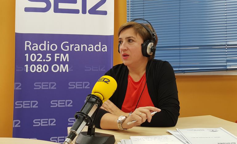 Sandra García, en los estudios de Radio Granada Sandra García, en los estudios de Radio Granada