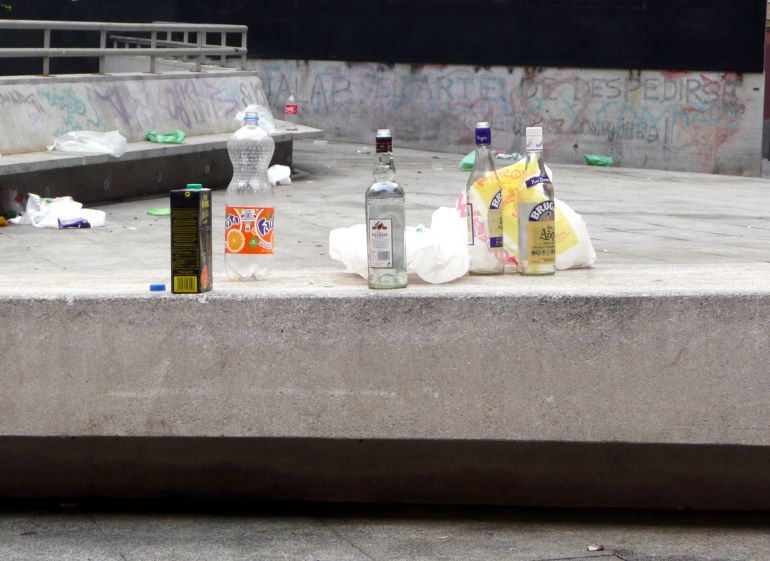 Los problemas derivados del botellón han supuestos numerosas quejas vecinales Los problemas derivados del botellón han supuestos numerosas quejas vecinales