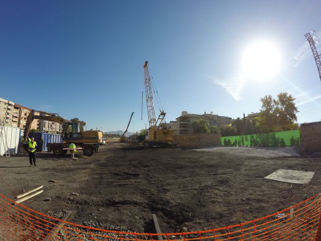 La zona de la "playa de vías" donde se han iniciado las obras de apantallamiento del futuro túnel La zona de la "playa de vías" donde se han iniciado las obras de apantallamiento del futuro túnel