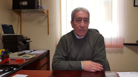 El exalcalde de Huesa, Francisco Javier Gómez en su despacho de la gestoria que regenta El exalcalde de Huesa, Francisco Javier Gómez en su despacho de la gestoria que regenta