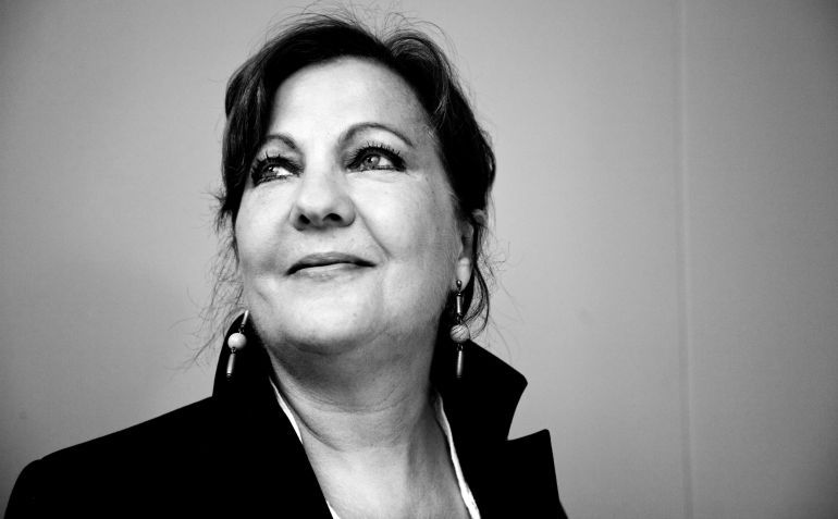 Carmen Linares. Carmen Linares.