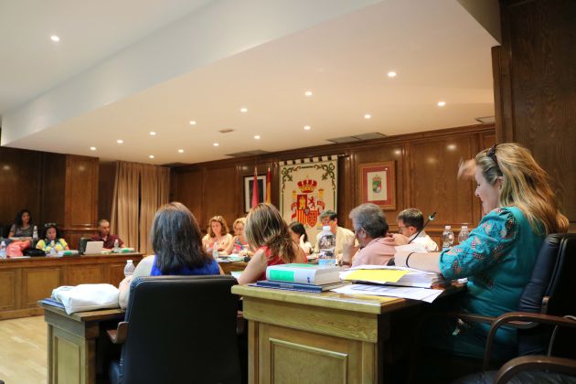 Primeros obstáculos administrativos para el proyecto de la mayor playa artificial de Europa Alovera Beach. El grupo de Ahora Alovera presenta recurso para que se anule la cesión de suelo: Primer obstáculo para el proyecto de playa artificial Alovera Beach Primeros obstáculos administrativos para el proyecto de la mayor playa artificial de Europa Alovera Beach. El grupo de Ahora Alovera presenta recurso para que se anule la cesión de suelo: Primer obstáculo para el proyecto de playa artificial Alovera Beach