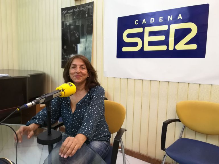 Inmaculada Peña, en los estudios de Radio Jerez Inmaculada Peña, en los estudios de Radio Jerez