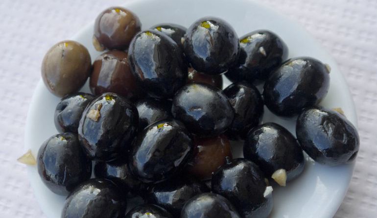 EEUU impone un arancel preventivo a la aceituna negra tras la denuncia por 'dumping' EEUU impone un arancel preventivo a la aceituna negra tras la denuncia por 'dumping'