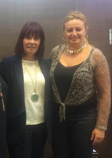 Juani Méndez (derecha) junto a Micaela Navarro, presidenta del Psoe de Andalucía Juani Méndez (derecha) junto a Micaela Navarro, presidenta del Psoe de Andalucía