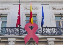 El PSOE planta cara a la discriminación de seropositivos en el sector del taxi