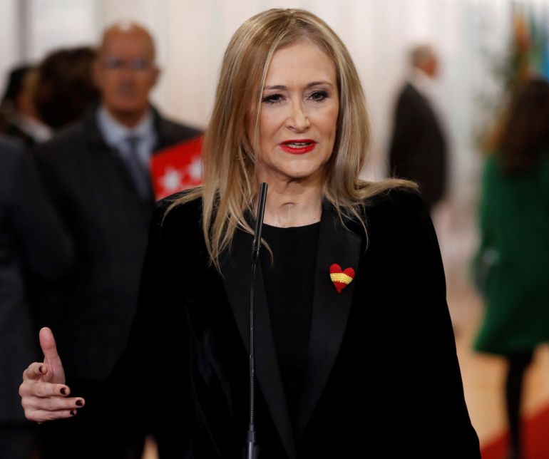 La presidenta de la Comunidad de Madrid, Cristina Cifuentes, a su llegada al Congreso de los Diputados para asistir al acto de conmemoración con motivo del Día de la Constitución. La presidenta de la Comunidad de Madrid, Cristina Cifuentes, a su llegada al Congreso de los Diputados para asistir al acto de conmemoración con motivo del Día de la Constitución.