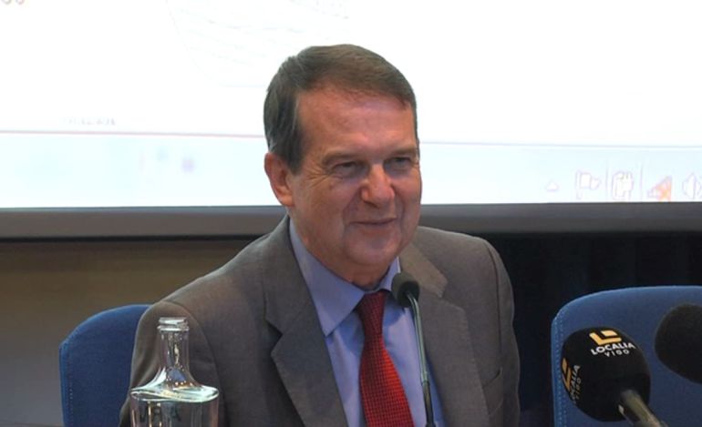 Abel Caballero durante una rueda de prensa. Abel Caballero durante una rueda de prensa.
