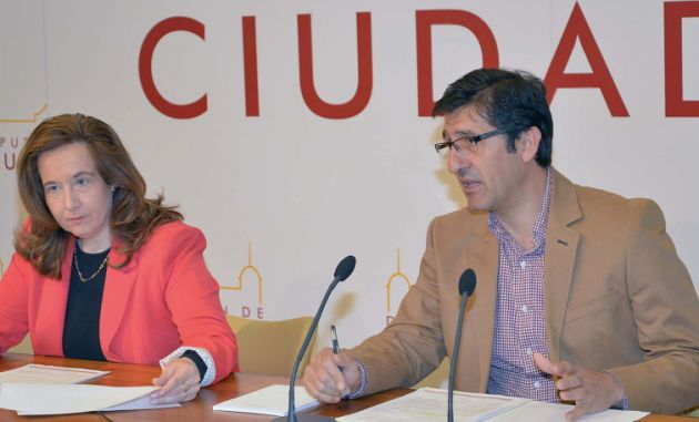 Jose Manuel Caballero, presidente de la Diputación y Jacinta Monroy, vicepresidenta de la institución provincial. Jose Manuel Caballero, presidente de la Diputación y Jacinta Monroy, vicepresidenta de la institución provincial.