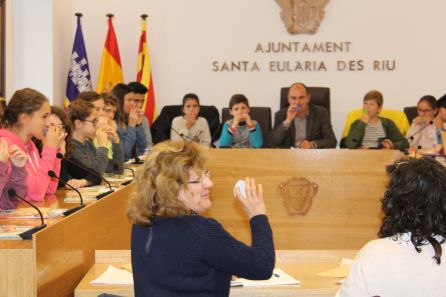 Imagen del pleno infantil y juvenil Imagen del pleno infantil y juvenil