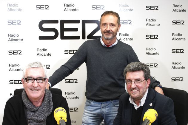 Luis Ivars, Enrique Sala y Miguel Angel Segura, organizadores de la Gala "Música por Sonrisas" a beneficio del Colegio Nazaret Luis Ivars, Enrique Sala y Miguel Angel Segura, organizadores de la Gala "Música por Sonrisas" a beneficio del Colegio Nazaret