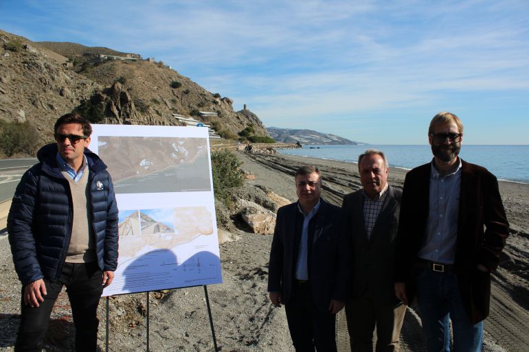 El subdelegado del gob ierno, Francisco fuentes, visita las obras del Paseo Marítimo de Polopos-La Mamola junto al alcalde y tecnicos El subdelegado del gob ierno, Francisco fuentes, visita las obras del Paseo Marítimo de Polopos-La Mamola junto al alcalde y tecnicos
